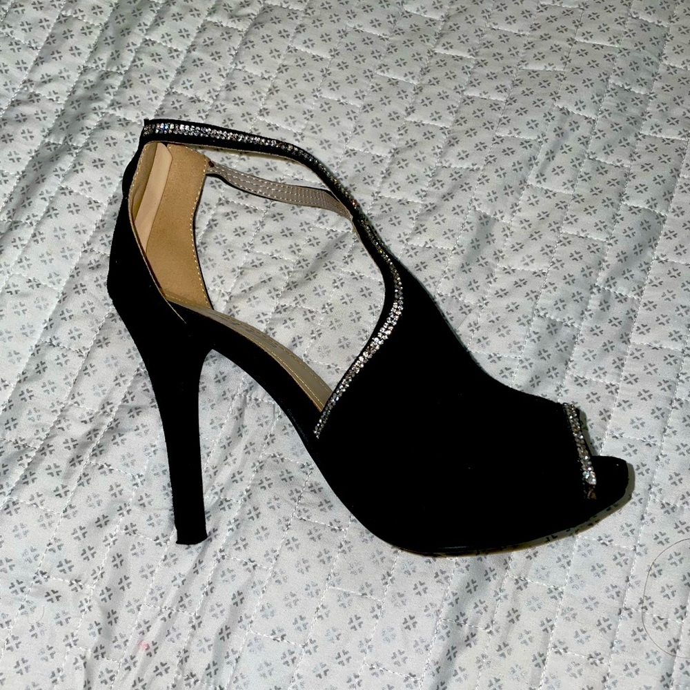 Black velvet stiletto